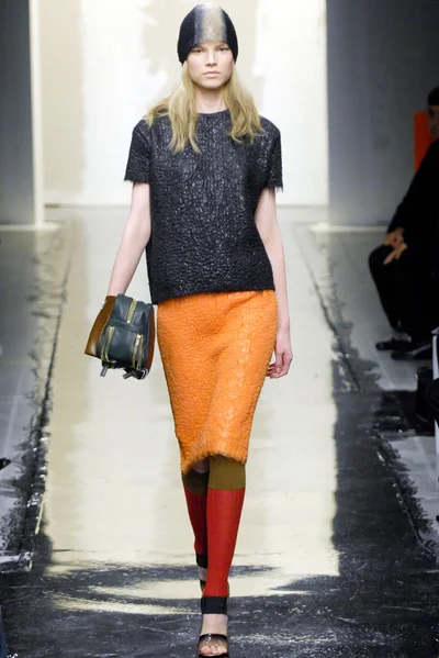 Look 25